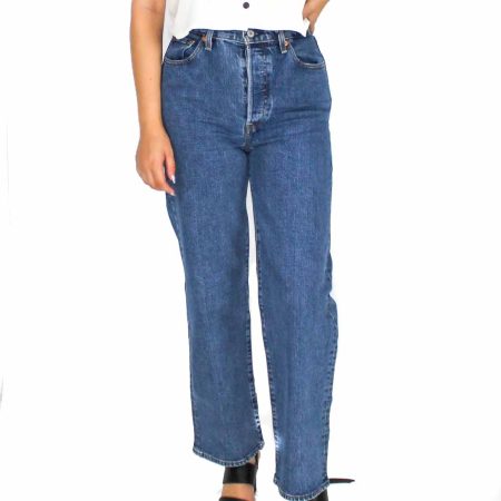 Levis Ribcage Straight Ankle Jeans-Front